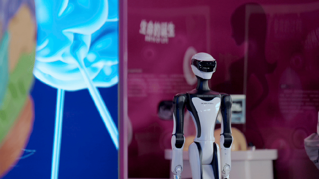 网红景点当“旅游搭子”！星动纪元星动Q5在成都(图7)